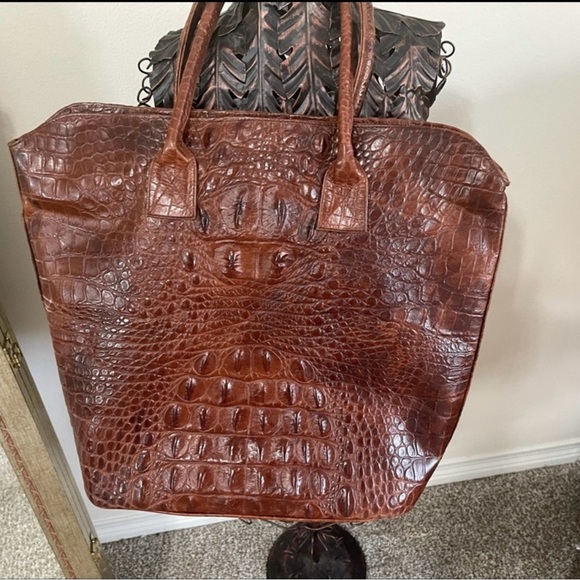 Beautiful Brown Croc Embossed Leather Tote Bag! - Picture 1 of 6